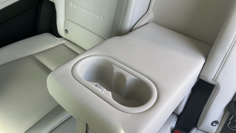 Hyundai SANTA FE 1.6 TGDi Plug-in Hybrid Ultimate 5dr 4WD Auto Estate